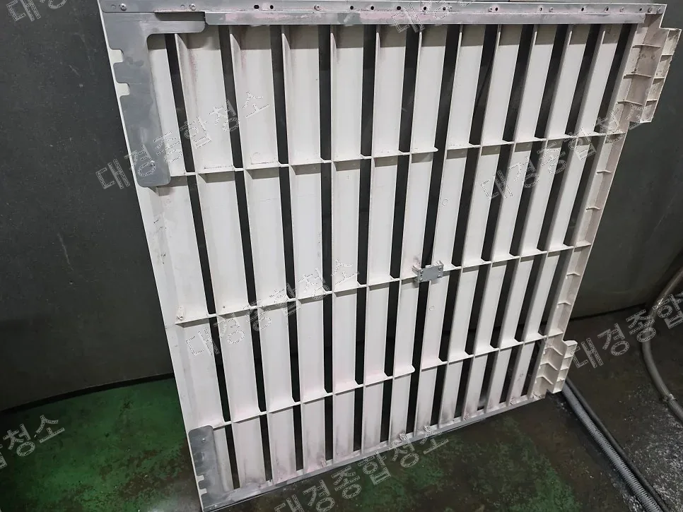 업소용 스탠드 에어컨 분말 소화기 오염 분해청소 방법