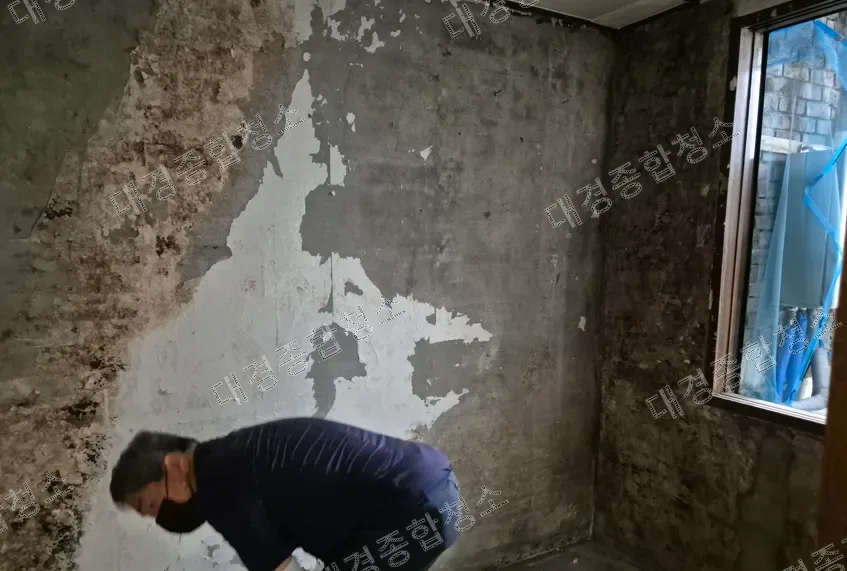 남동구 반지하 빌라 침수청소 비용 벽지제거 후 복원을 위한 작업 과정