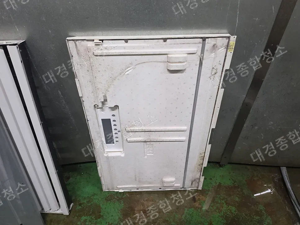 업소용 스탠드 에어컨 분말 소화기 오염 분해청소 방법