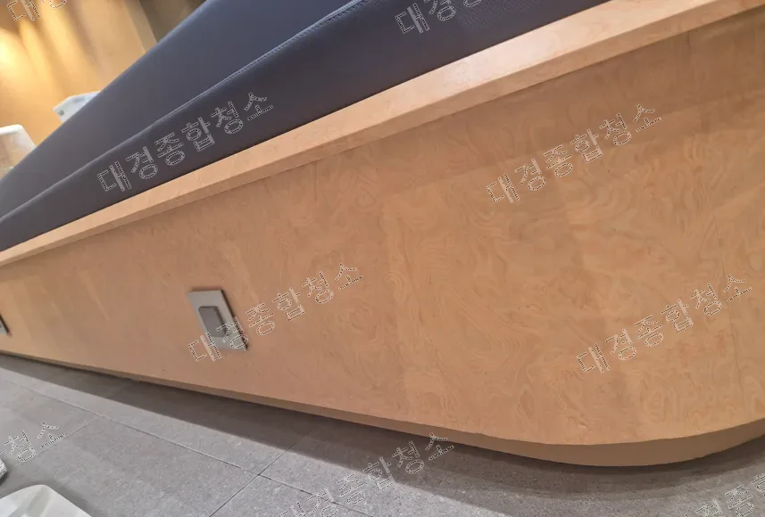 인천 상가 청소업체 매장 닫은 후 깔끔한 야간 상업시설 청소 작업
