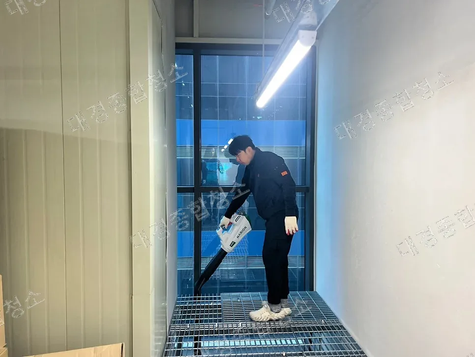 구로구 지식산업센터 공장 청소 대형 평수의 오피스 대청소 후기