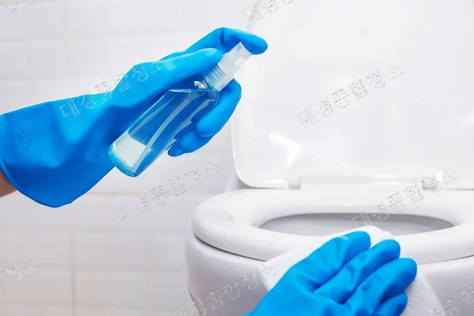 화장실에서 악취가 난다면? 악취 제거 꿀 Tip!